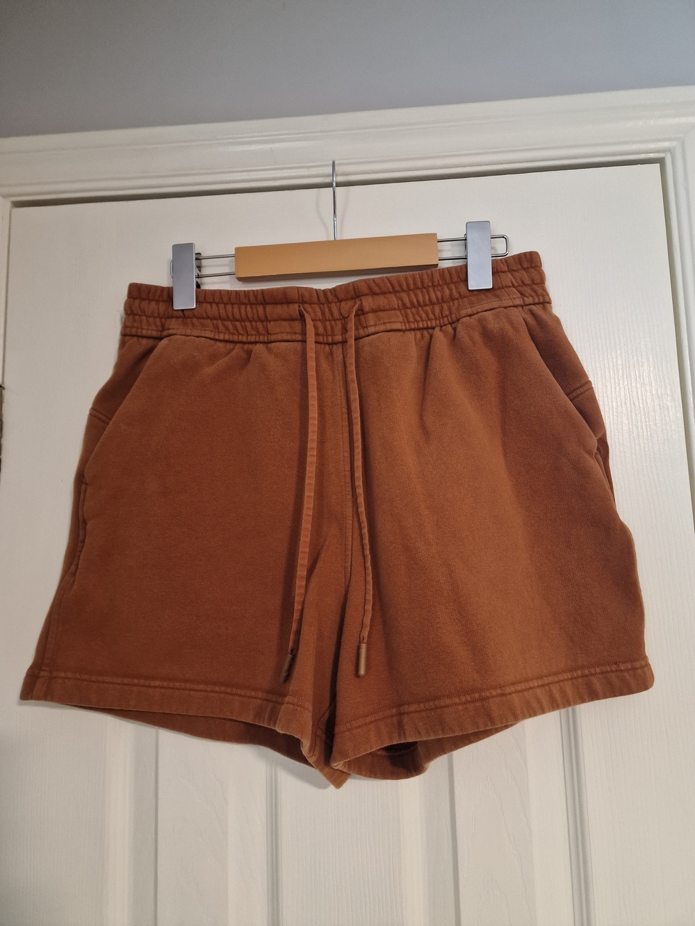 Lululemon Loungeful High-Rise Short Women 8 Butternut Brown Fleece W7BXJS